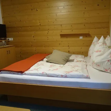 Niederacher Apartman *