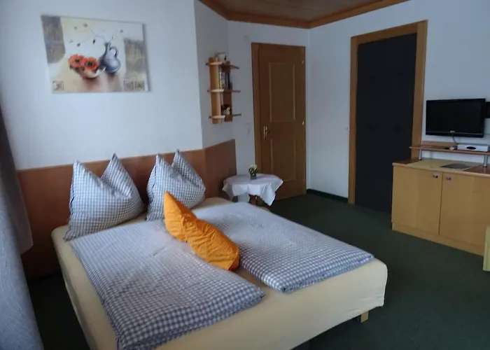 尼德拉撤公寓 菲伯布伦